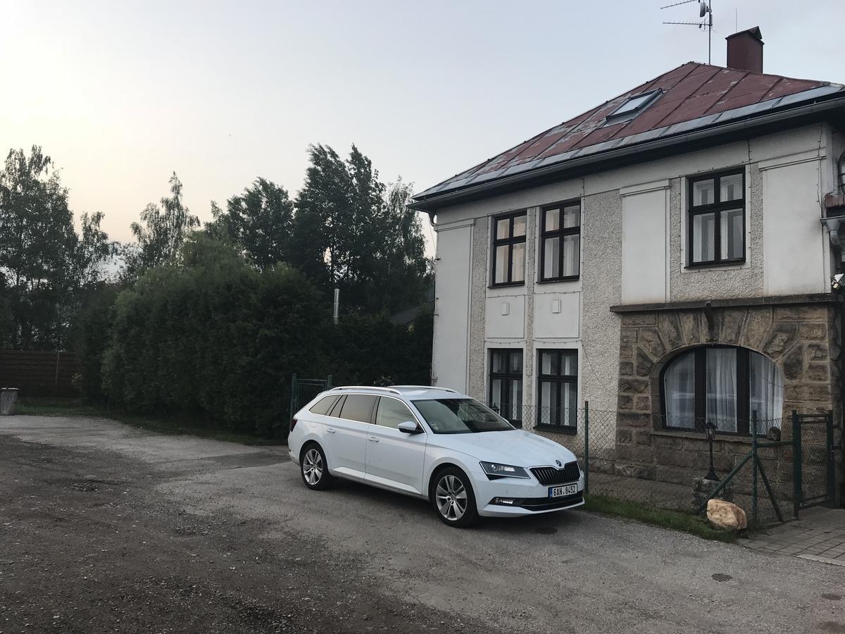 Ubytovani V Soukromi "U Olsu" Hostinne  Luaran gambar